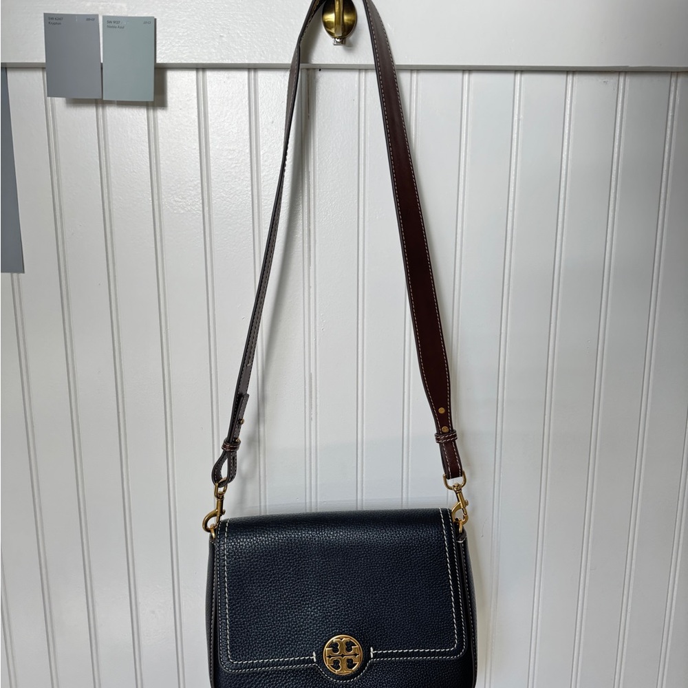 Tory Burch Black Pebbled Leather Crossbody with Brown Strap & Gold Hardware - Picture 6 of 7